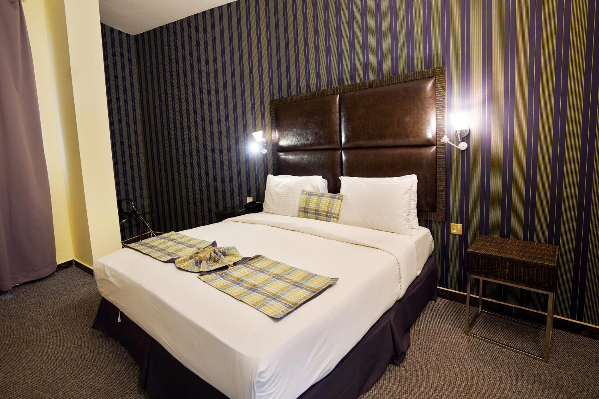 Cube Hotel Дубай Экстерьер фото